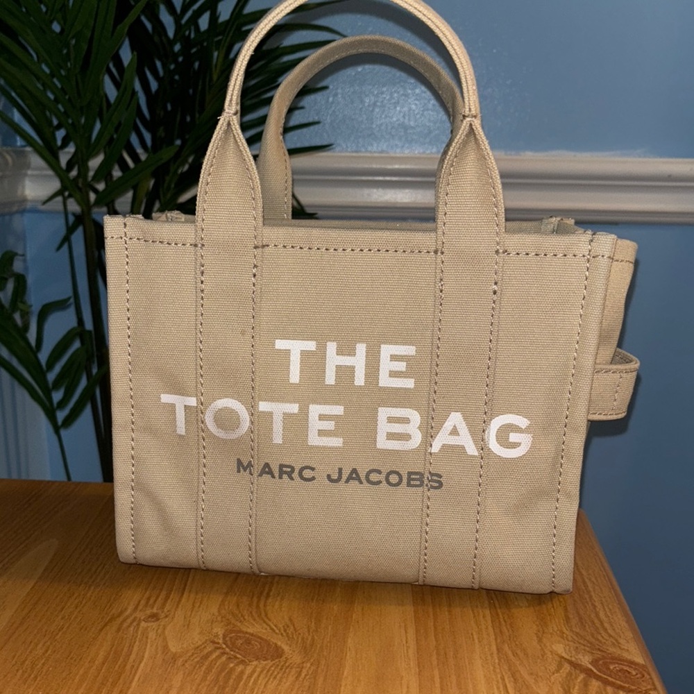 Small Marc Jacobs Beige Tote Bag